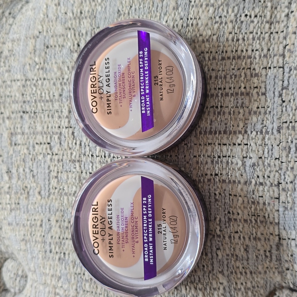 COVERGIRL + OLAY SIMPLY AGELESS FOUNDATION  #215 NATURAL IVORY BUNDLE OF 2